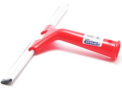 Červená stěrka na okna